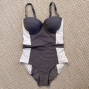 Tory Burch Lipsi Color Block One-Piece Size XS